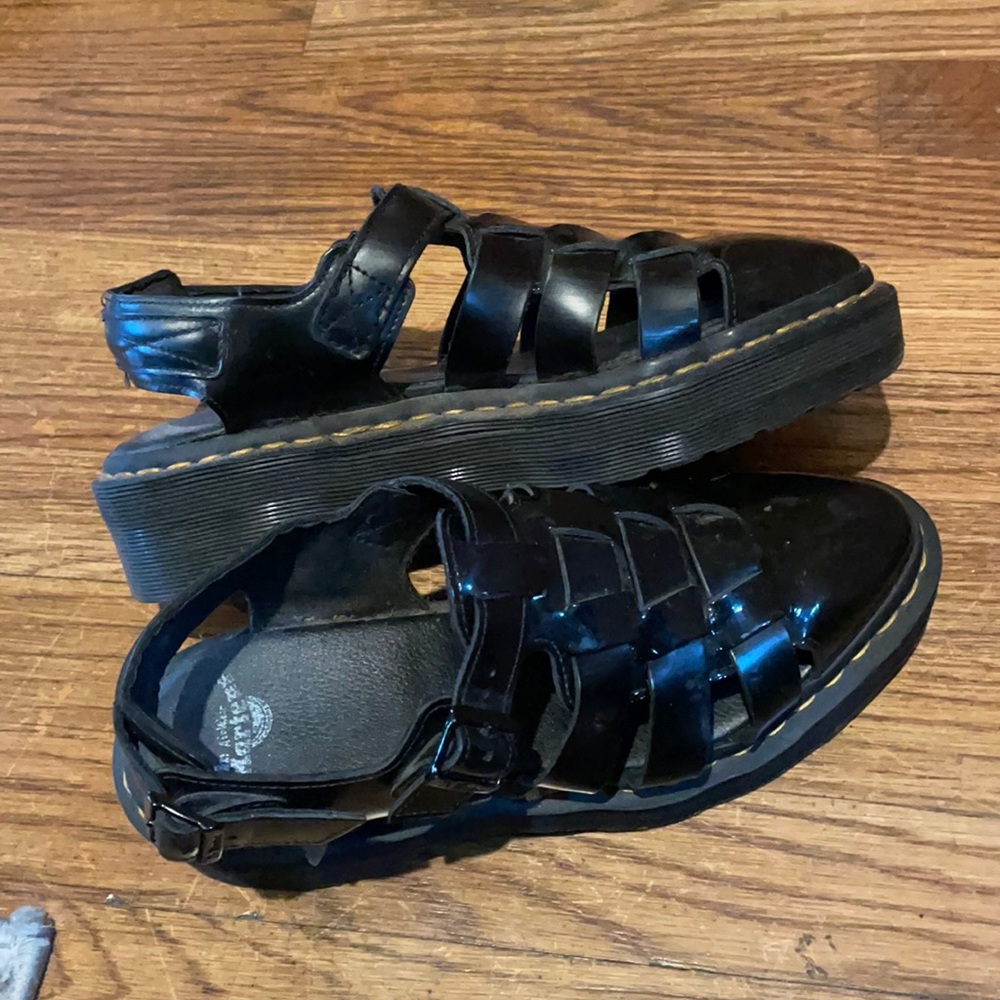 Dr Marten Sandals patent leather